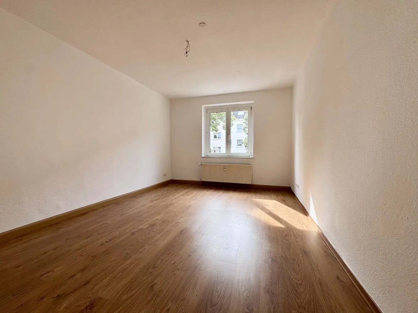 5 Zimmer Wohnung mit 111 m² in Chemnitz – Bild 12