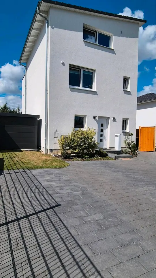 6 Zimmer Haus mit 145 m² in Berlin – Bild 2