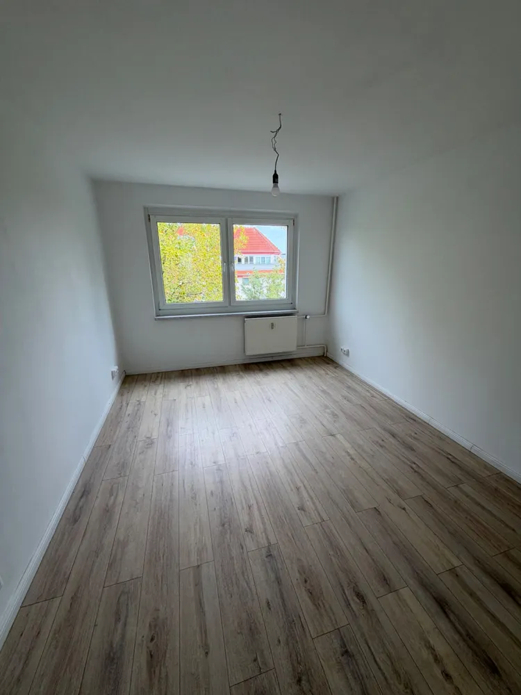 3 Zimmer Wohnung mit 67 m² in Oranienburg – Bild 1