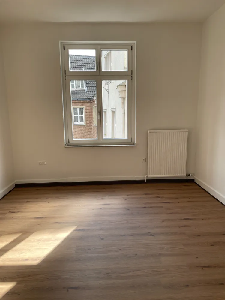 4 Zimmer Wohnung mit 122 m² in Neuss – Bild 5