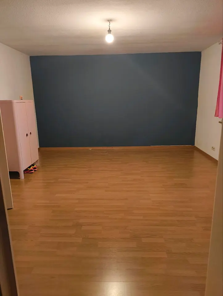 Shared room with 90 m² in Stuttgart – Photo 2