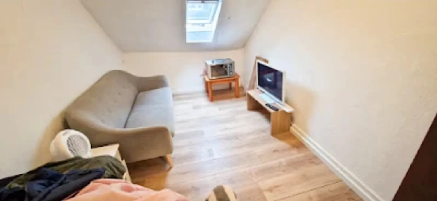 2 Zimmer Wohnung mit 33 m² in Düsseldorf – Bild 3