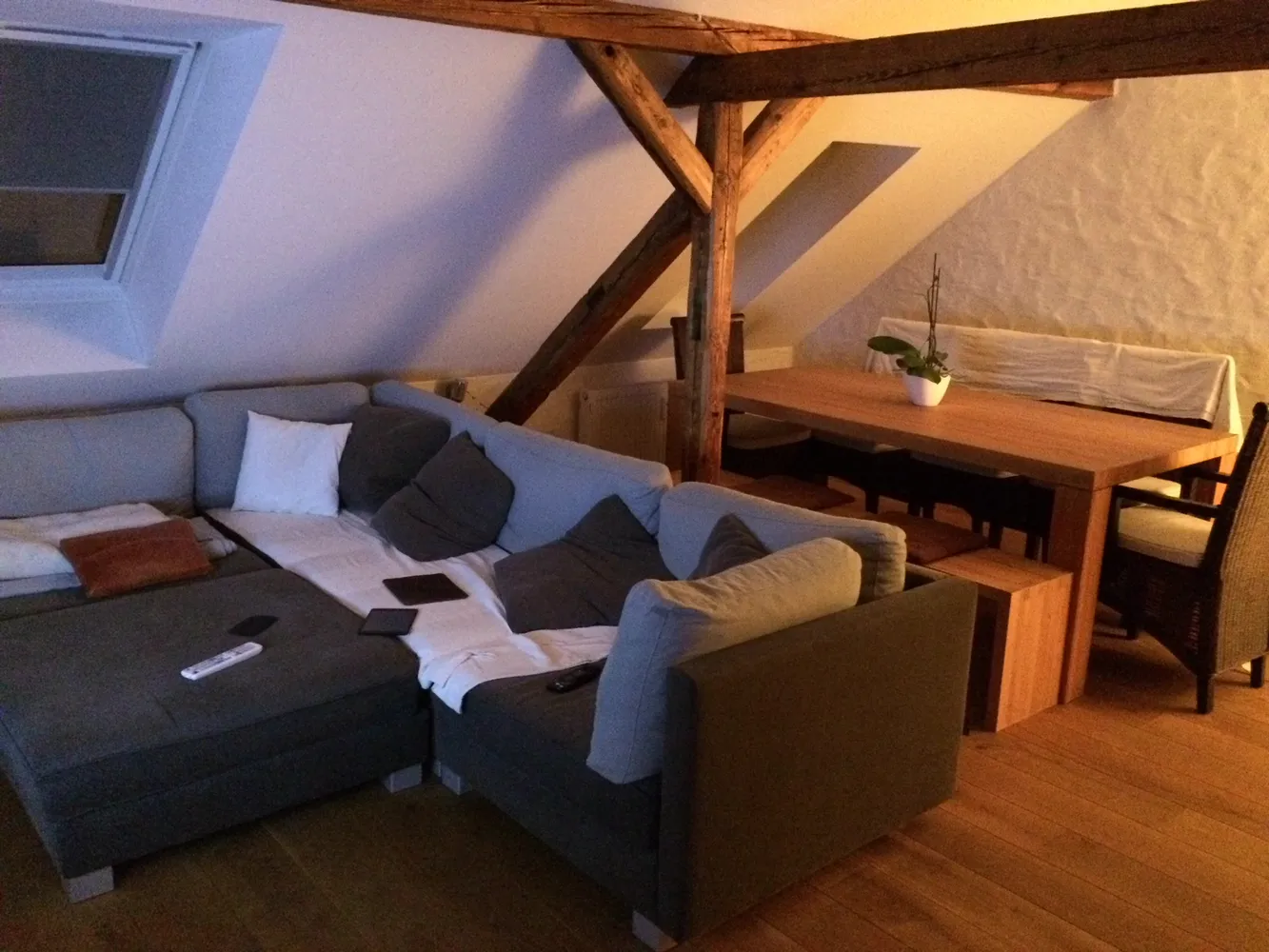 2 Zimmer Wohnung mit 84 m² in Karlsruhe – Bild 2