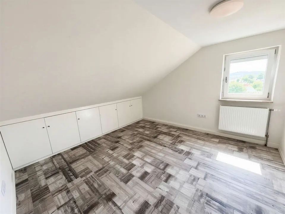 2 Zimmer Wohnung mit 47 m² in Sonneberg – Bild 2