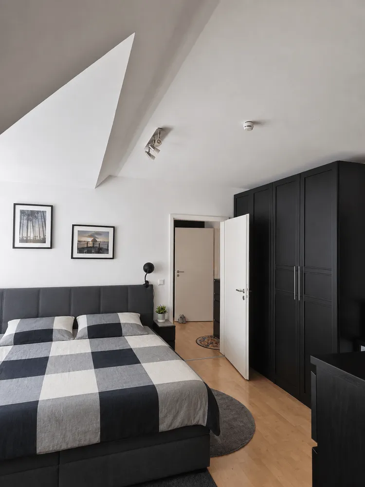 4 Zimmer Wohnung mit 143 m² in Duisburg – Bild 6