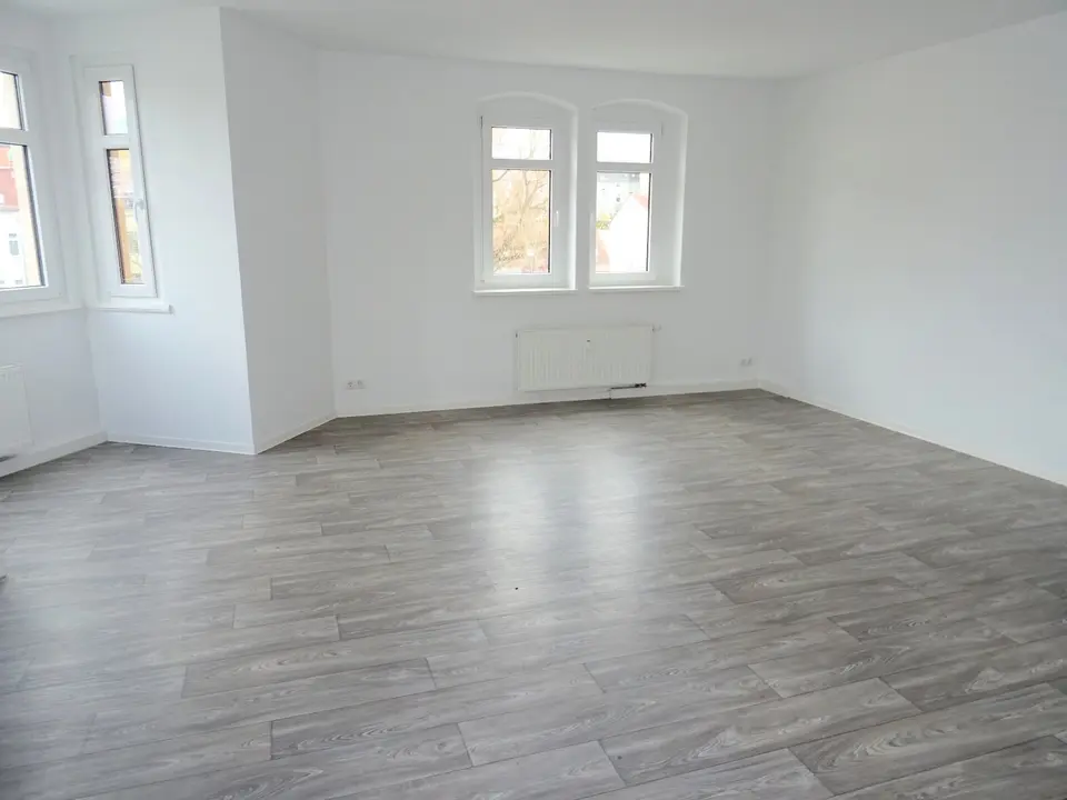 3 Zimmer Wohnung mit 99 m² in Werdau – Bild 2