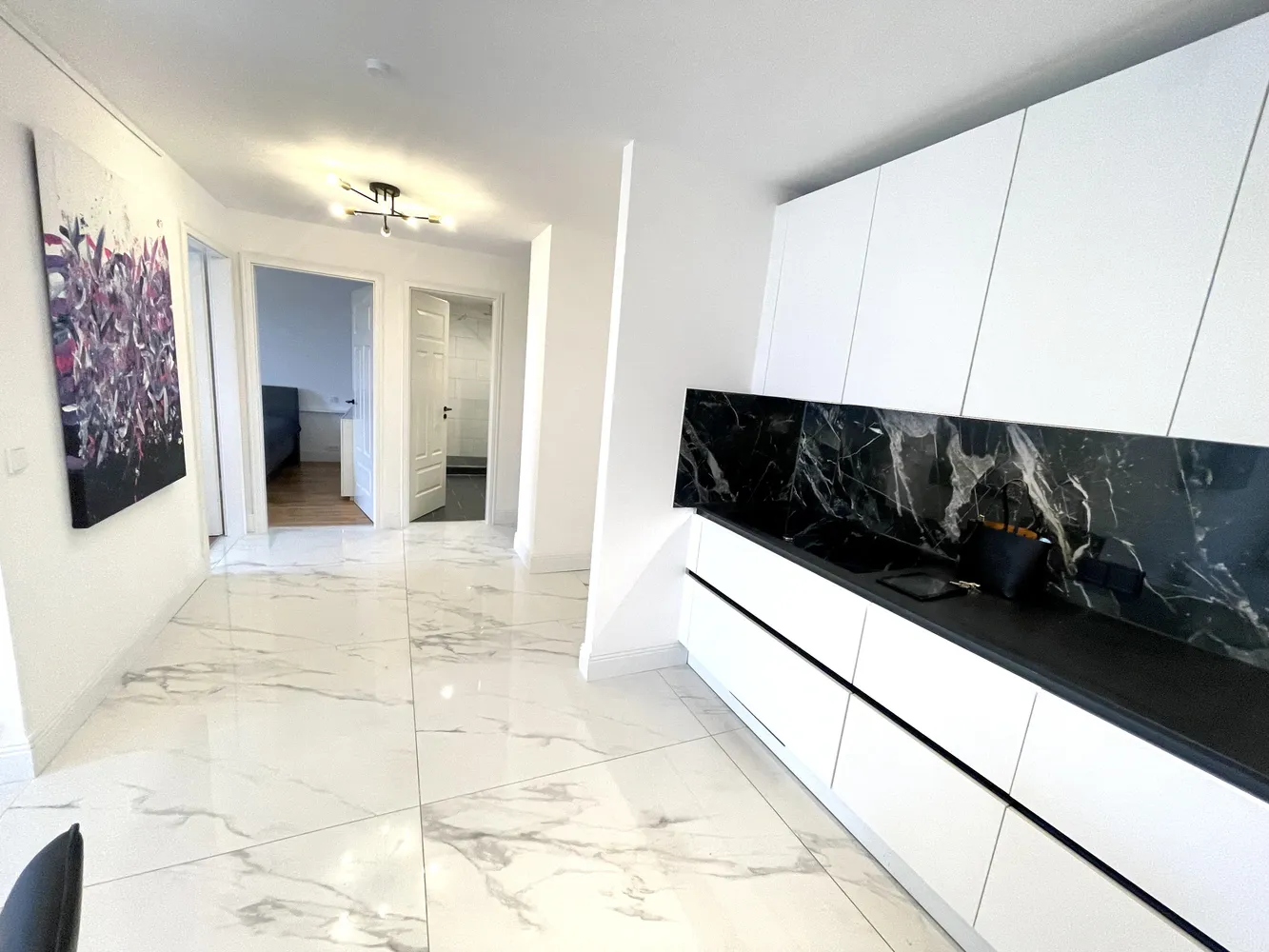 3 Zimmer Wohnung mit 77 m² in München – Bild 2
