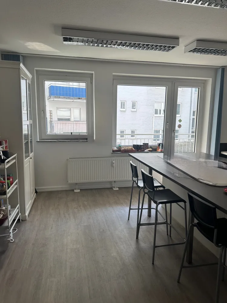 3 Zimmer Wohnung mit 85 m² in Düsseldorf – Bild 2