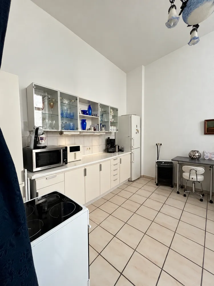 5 Zimmer Wohnung mit 200 m² in Wiesbaden – Bild 8