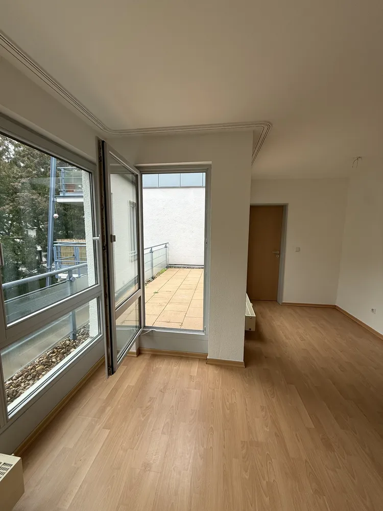 2 room apartment with 57 m² in Düsseldorf – Photo 2