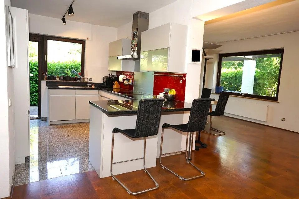 6 Zimmer Haus mit 175 m² in Leverkusen – Bild 1