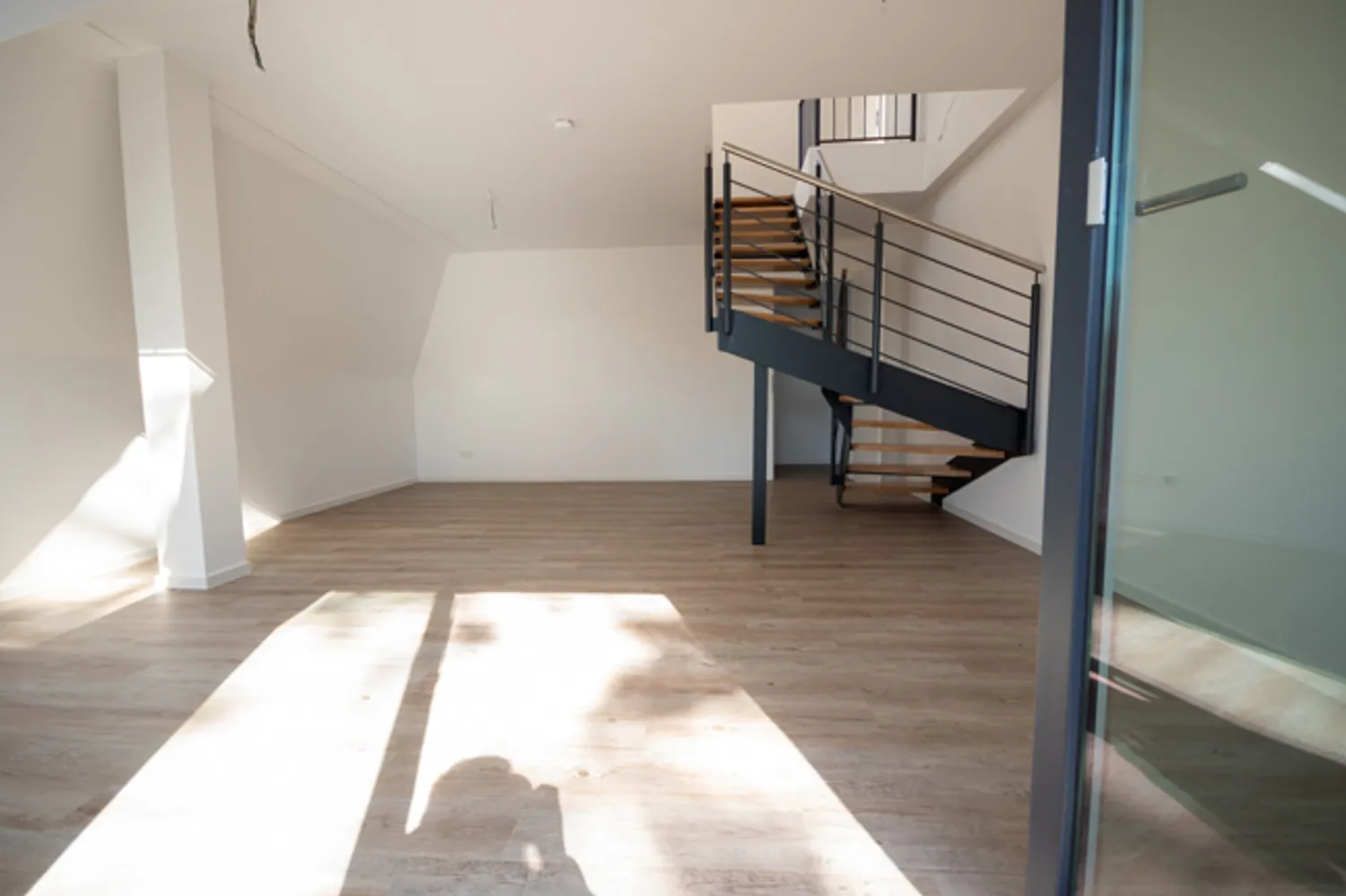 4 Zimmer Wohnung mit 117 m² in Dresden – Bild 2