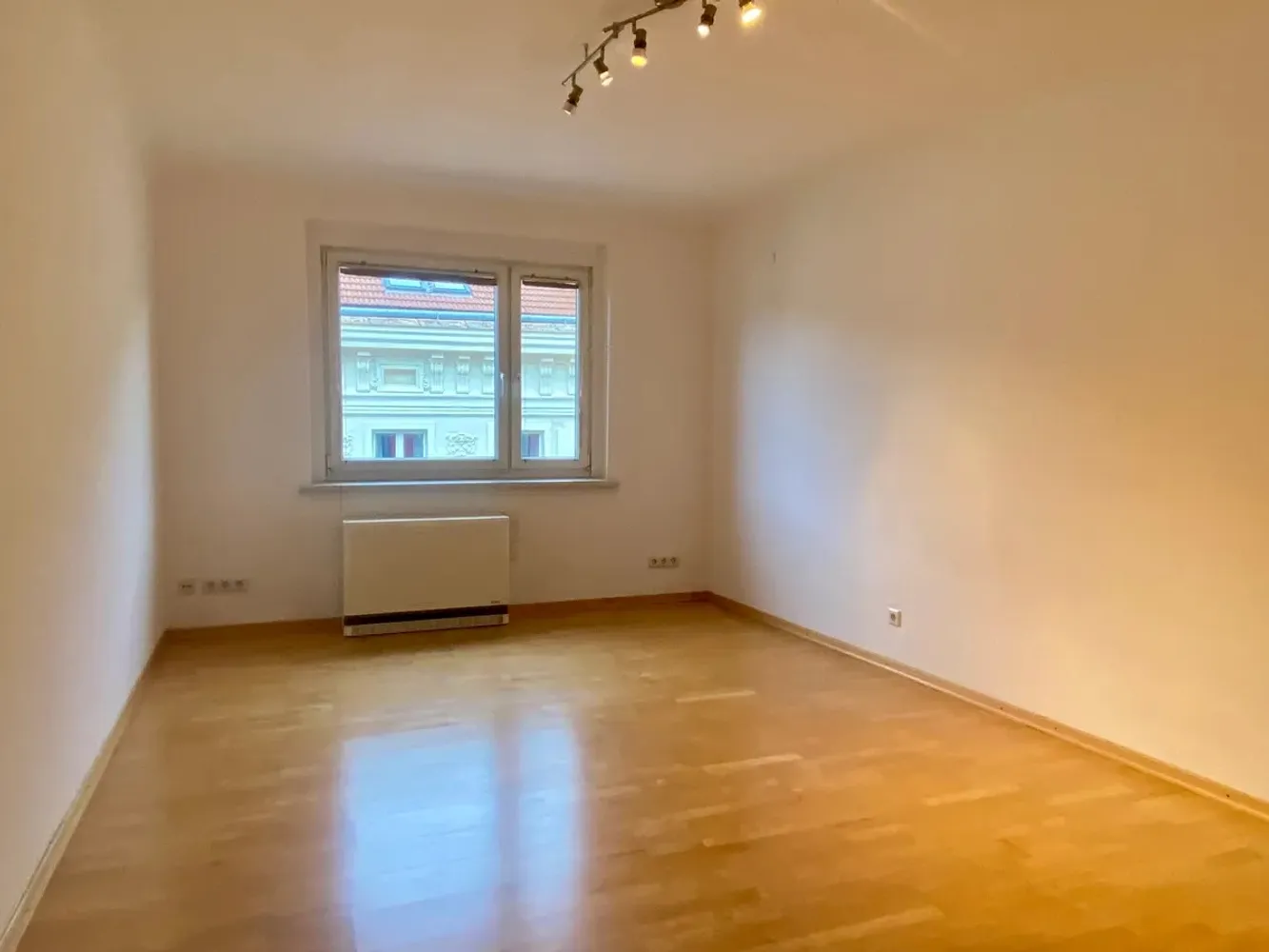 2 Zimmer Wohnung mit 74 m² in Frankfurt am Main – Bild 3