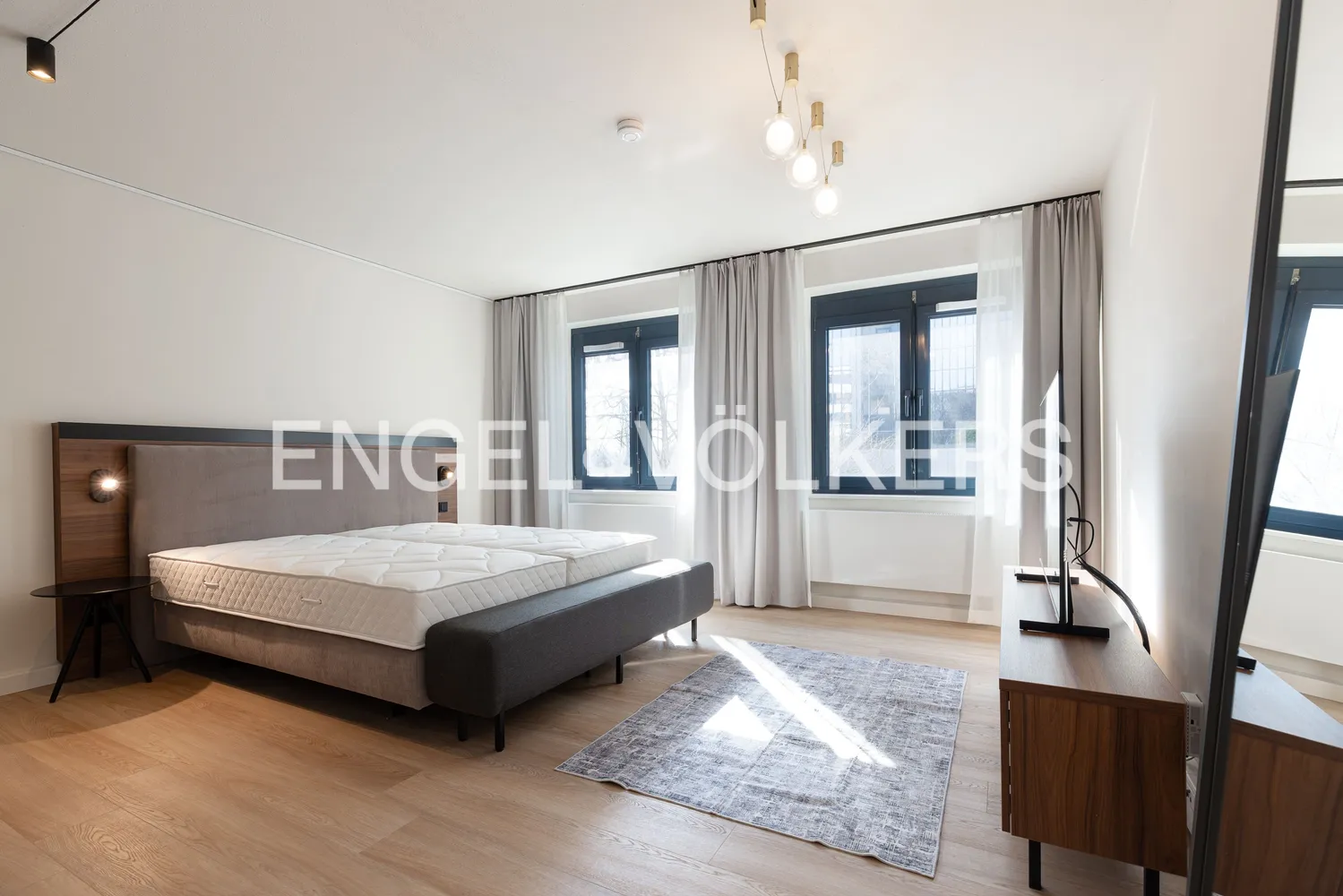 3 Zimmer Wohnung mit 104 m² in Frankfurt am Main – Bild 2