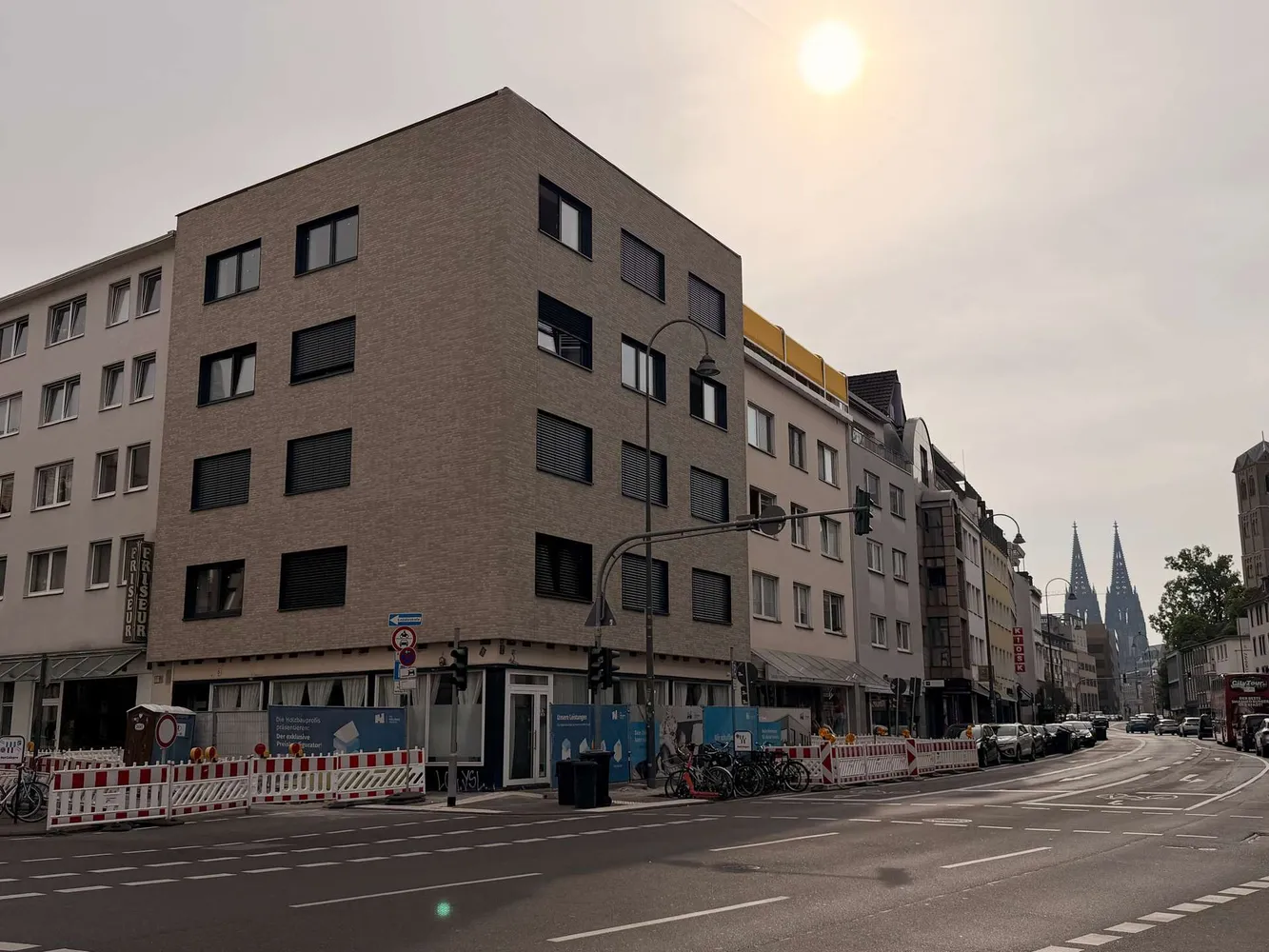 4 Zimmer Wohnung mit 92 m² in Köln – Bild 1
