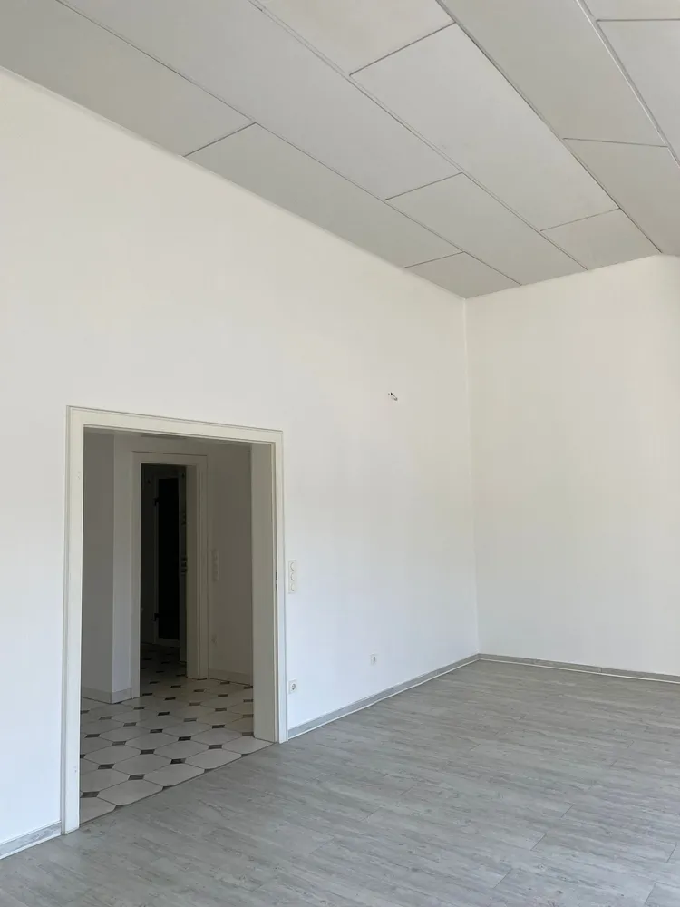 2 Zimmer Wohnung mit 105 m² in Düsseldorf – Bild 4