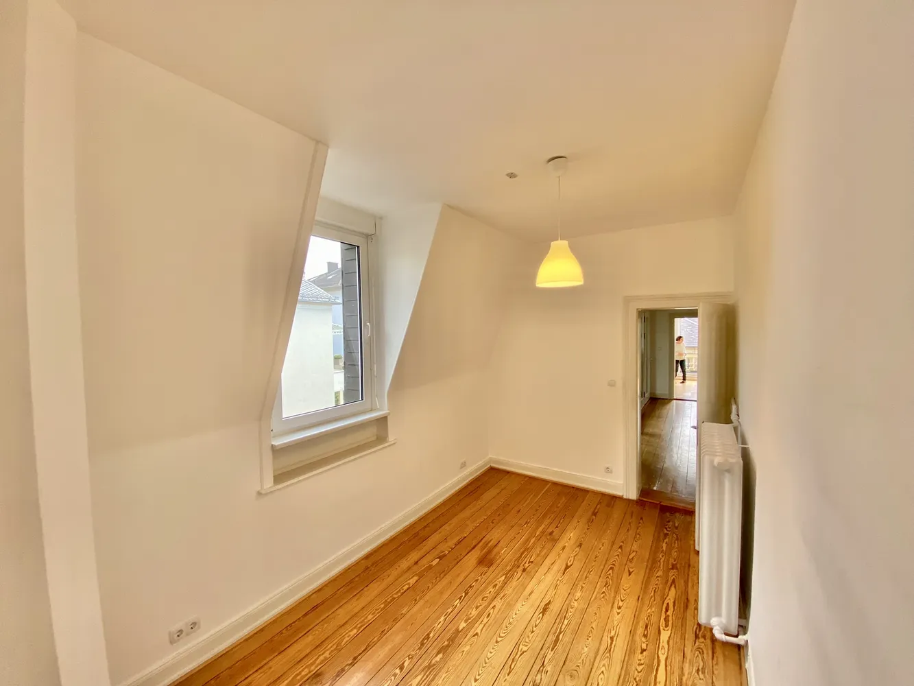 6 Zimmer Wohnung mit 150 m² in Wiesbaden – Bild 10