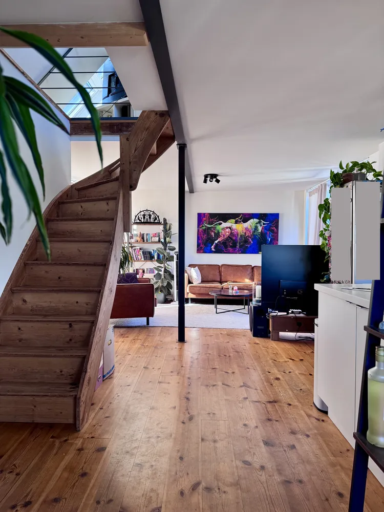 4 Zimmer Wohnung mit 107 m² in Frankfurt am Main – Bild 2