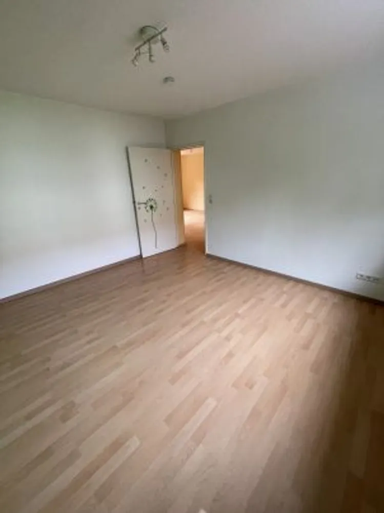 3 Zimmer Wohnung mit 59 m² in Saarbrücken – Bild 4
