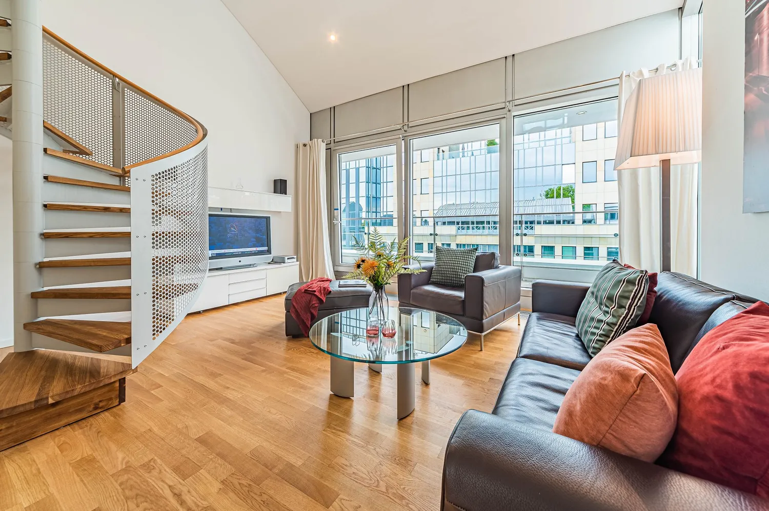 4 Zimmer Wohnung mit 115 m² in Frankfurt am Main – Bild 4