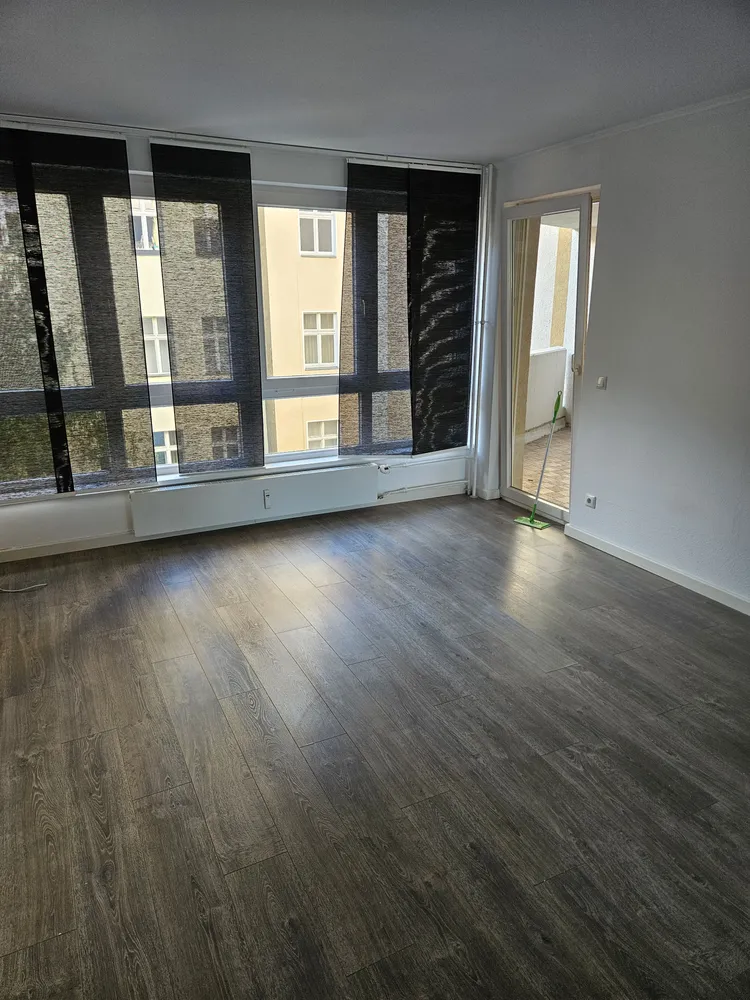 4 Zimmer Wohnung mit 99 m² in Berlin – Bild 3