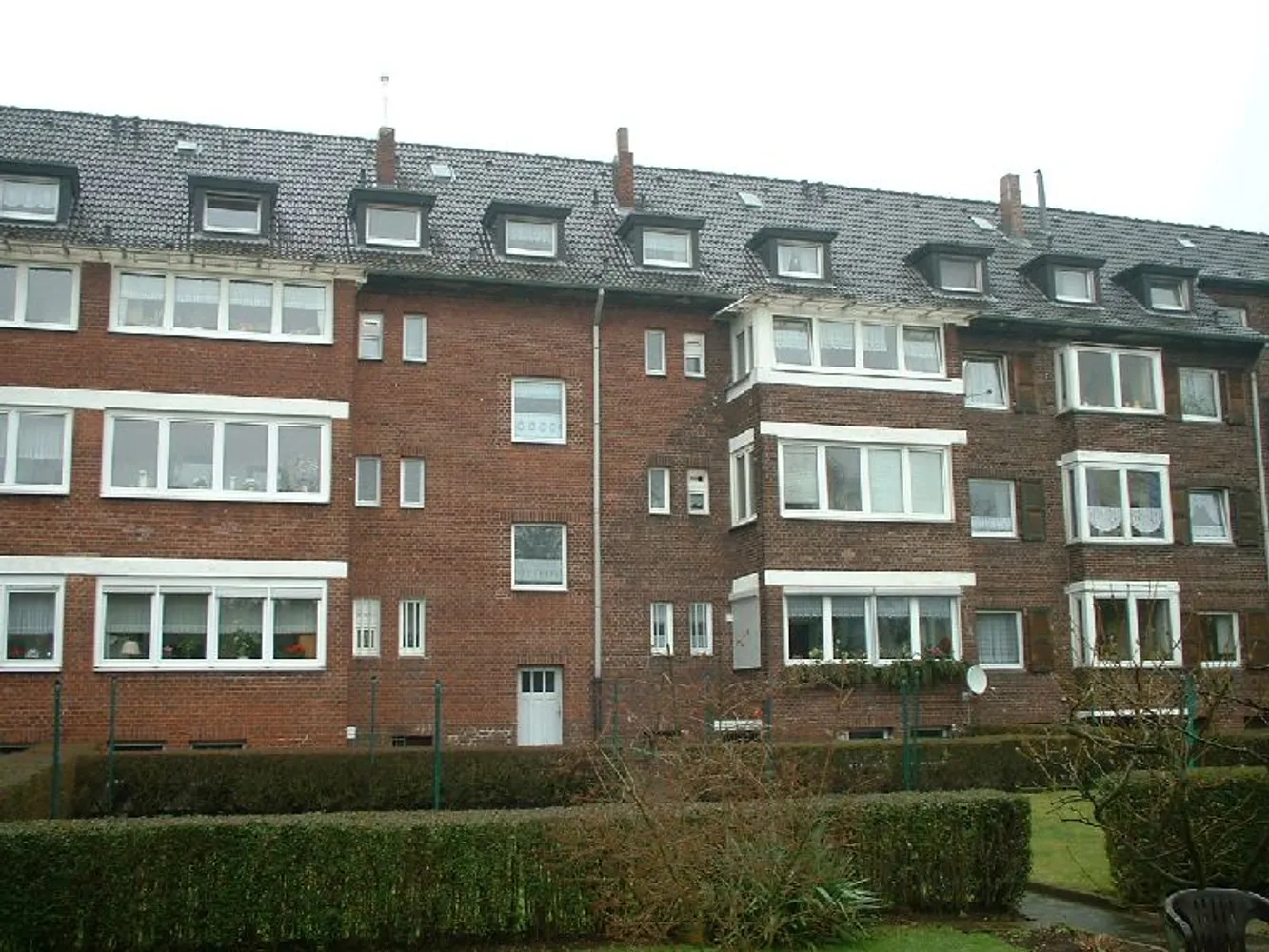 2 Zimmer Wohnung mit 75 m² in Oberhausen – Bild 1