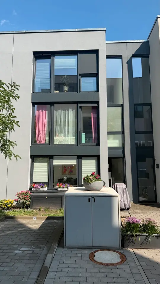 5 Zimmer Wohnung mit 150 m² in Potsdam – Bild 3
