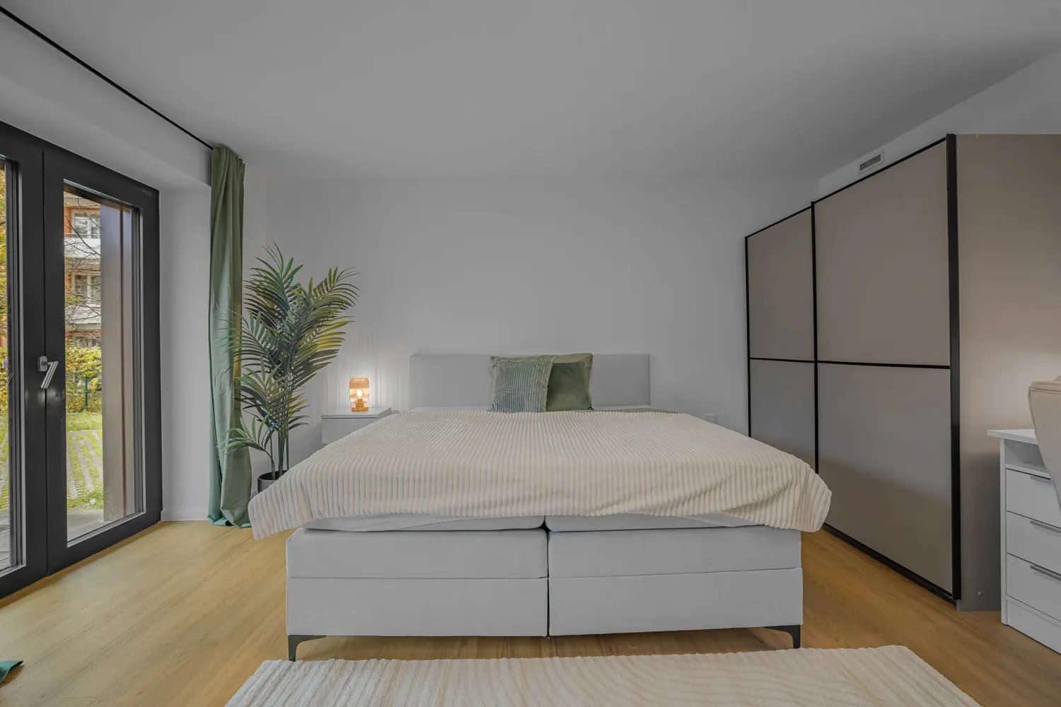 Shared room with 25 m² in Munich – Photo 2