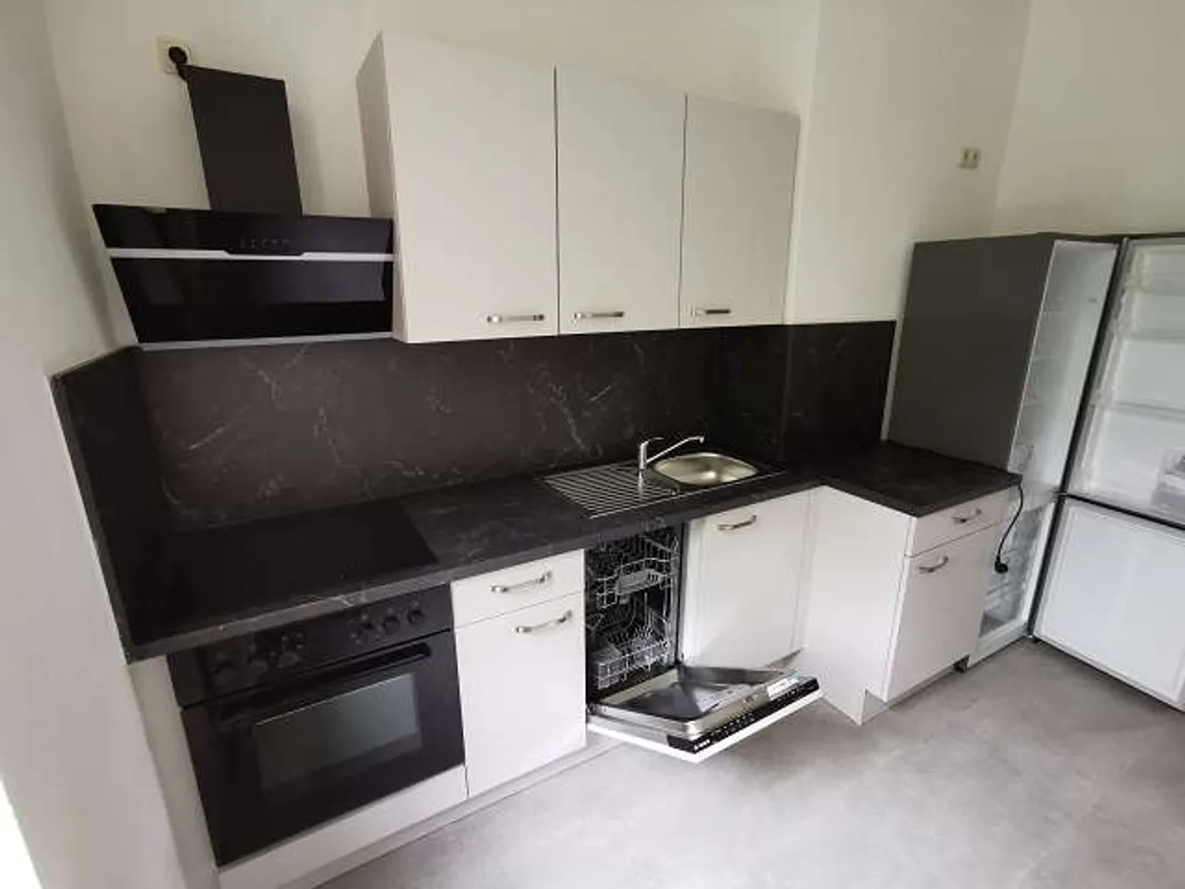 4 room apartment with 85 m² in Chemnitz – Photo 1