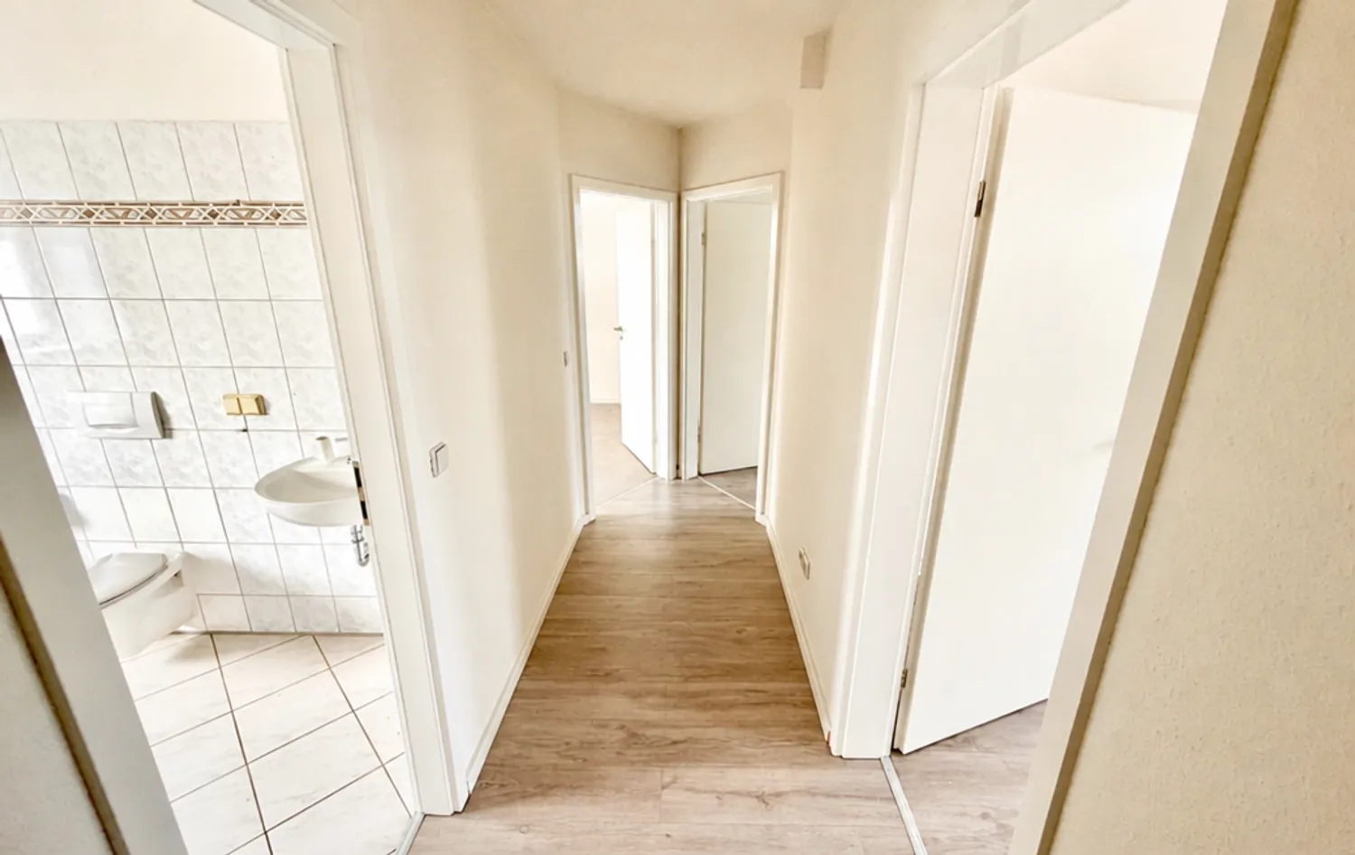 2 Zimmer Wohnung mit 63 m² in Magdeburg – Bild 3