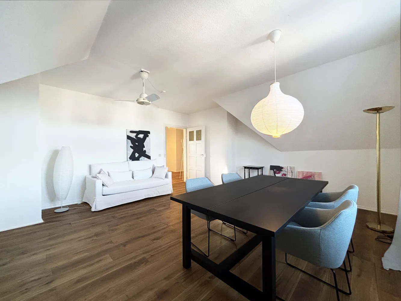 4 room apartment with 108 m² in Stuttgart – Photo 1
