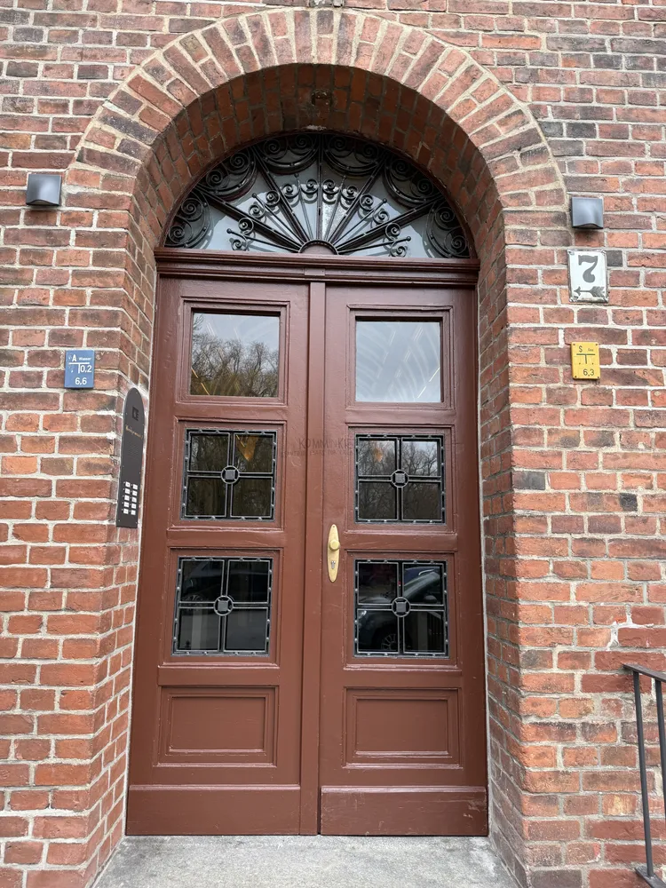 5 Zimmer Wohnung mit 157 m² in Berlin – Bild 1