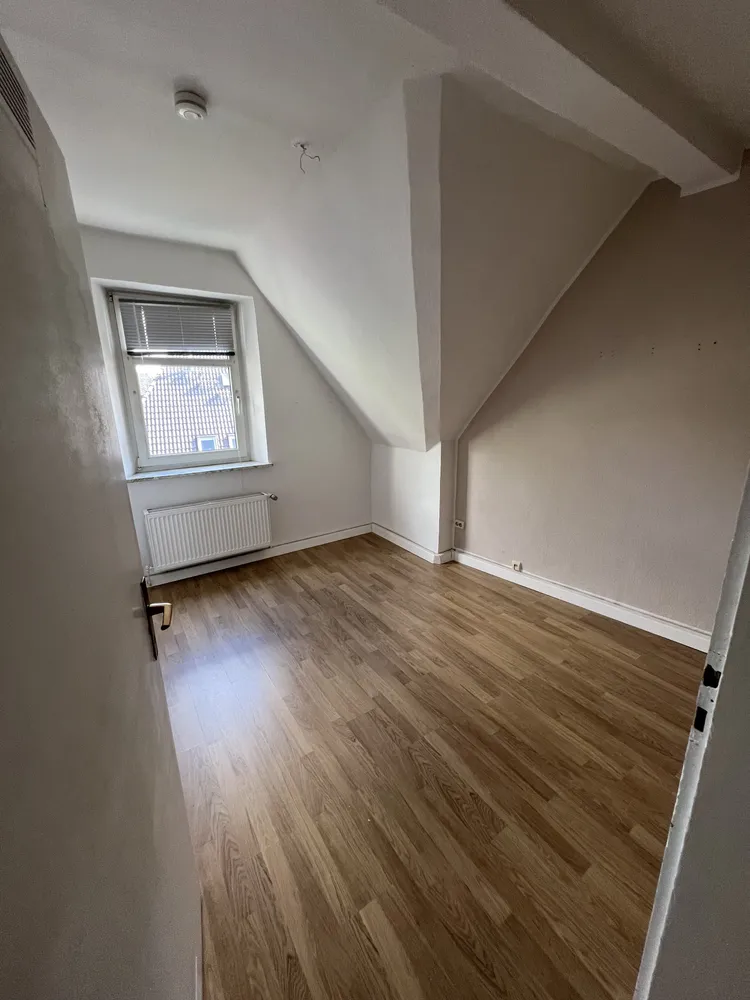 5 Zimmer Wohnung mit 93 m² in Bayreuth – Bild 2