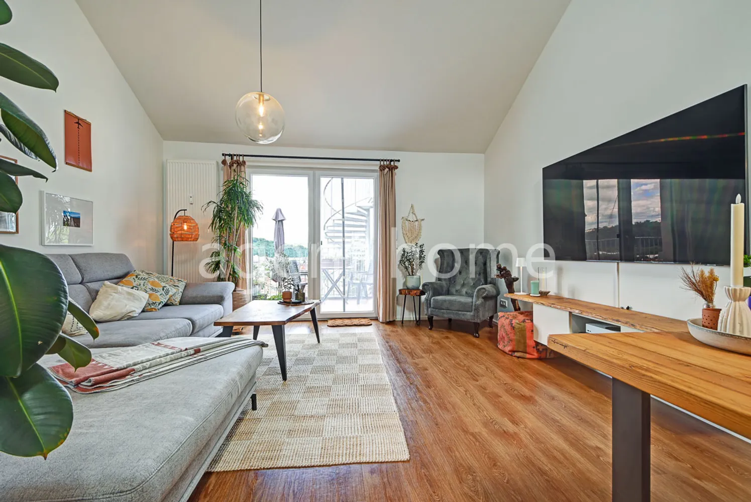 3 Zimmer Wohnung mit 93 m² in Esslingen am Neckar – Bild 2