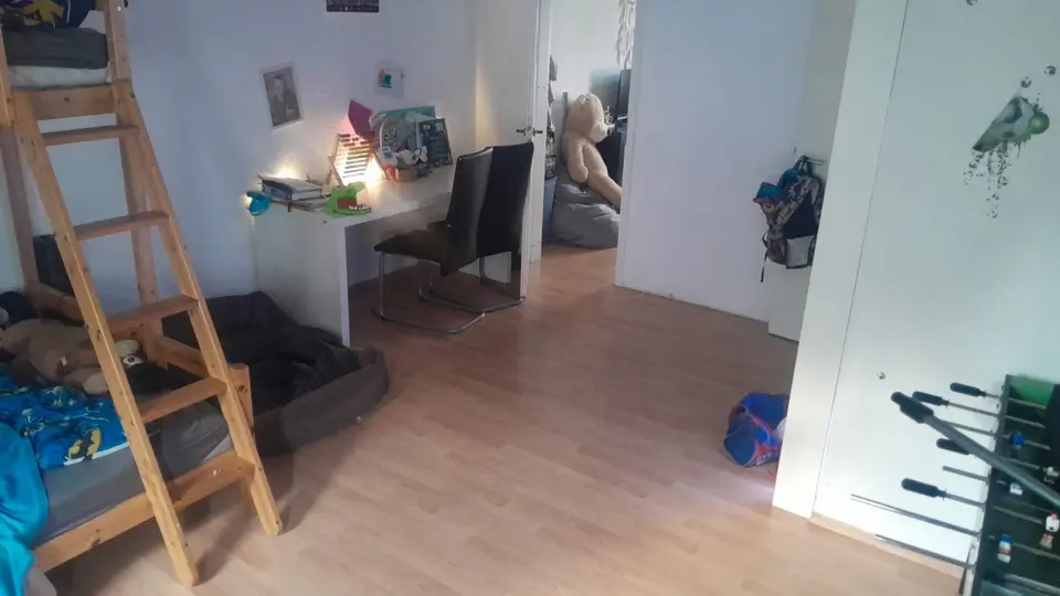 4 Zimmer Wohnung mit 125 m² in Braunschweig – Bild 2