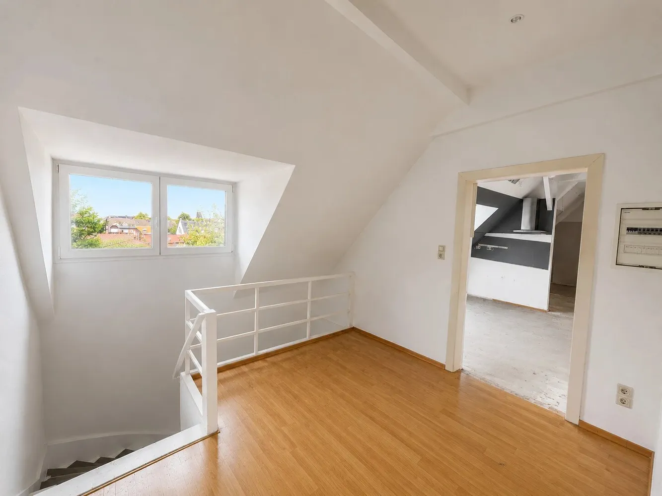2 Zimmer Wohnung mit 72 m² in Köln – Bild 2