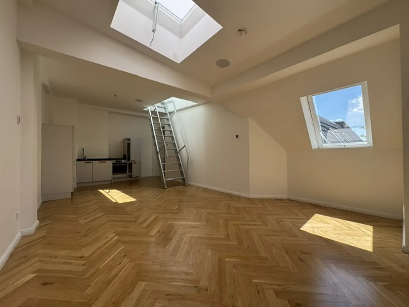 3 Zimmer Wohnung mit 95 m² in Berlin – Bild 1