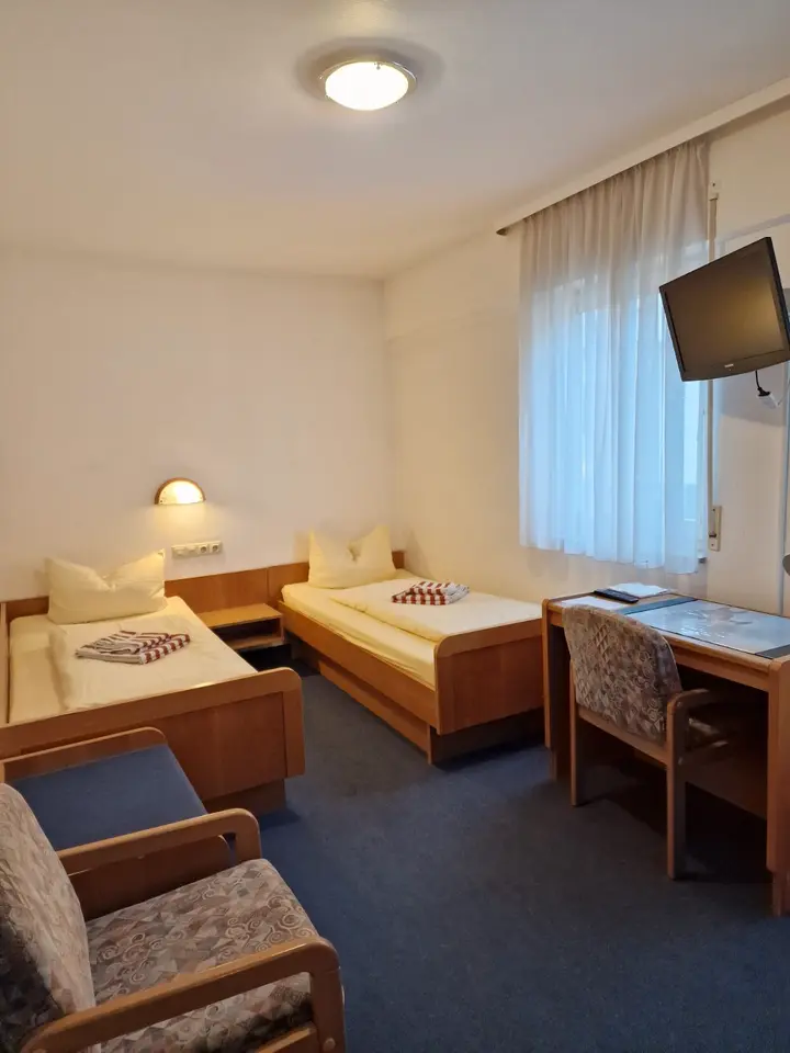 Shared room with 20 m² in Stuttgart – Photo 6