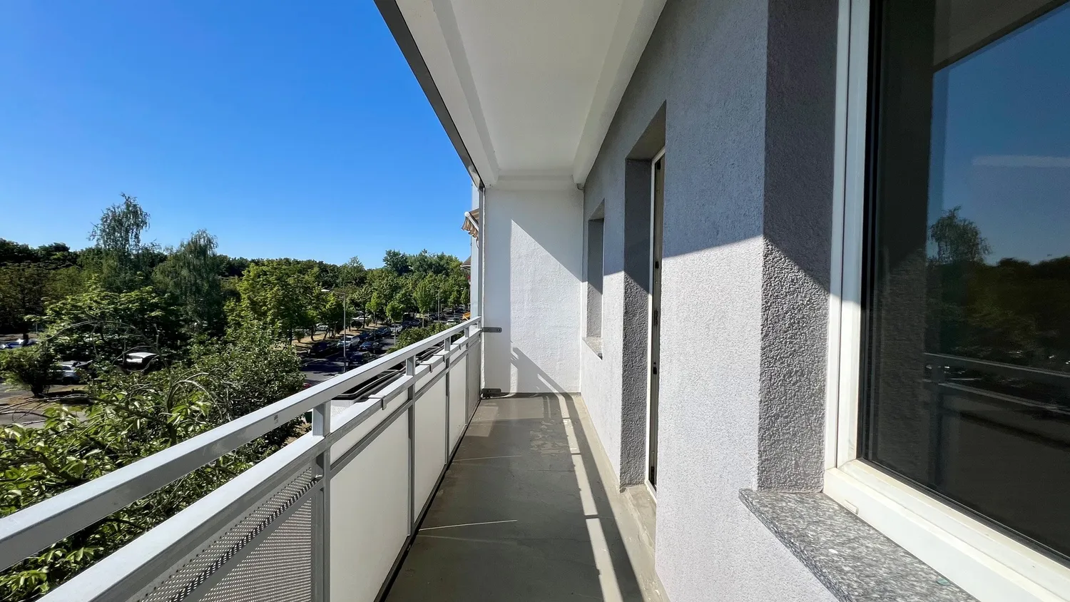 4 room apartment with 77 m² in Dresden – Photo 3