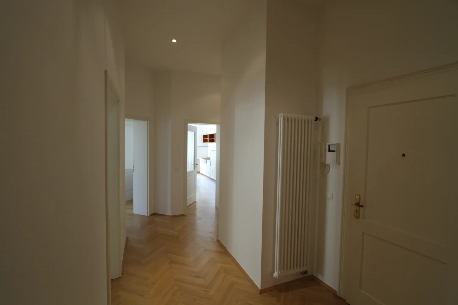 4 room apartment with 130 m² in Dresden – Photo 3