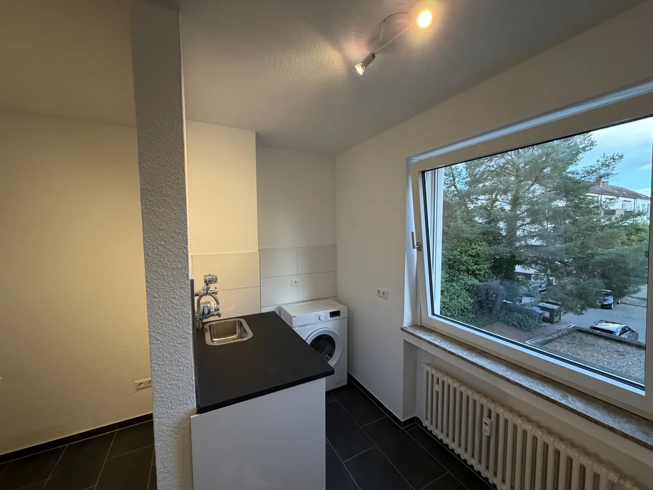 2 Zimmer Wohnung mit 45 m² in Karlsruhe – Bild 12