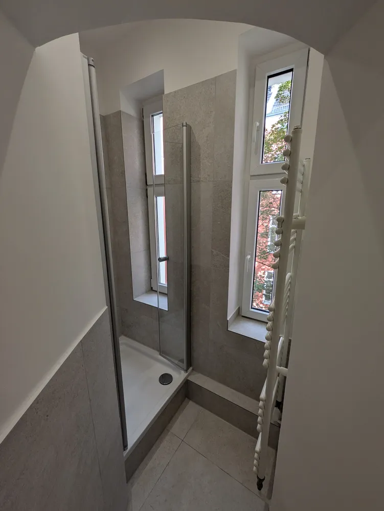 1 room apartment with 35 m² in Berlin – Photo 4