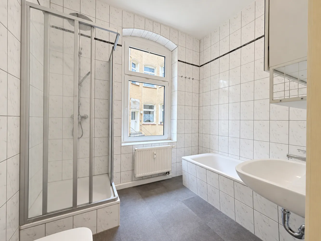 3 Zimmer Wohnung mit 90 m² in Halle (Saale) – Bild 12
