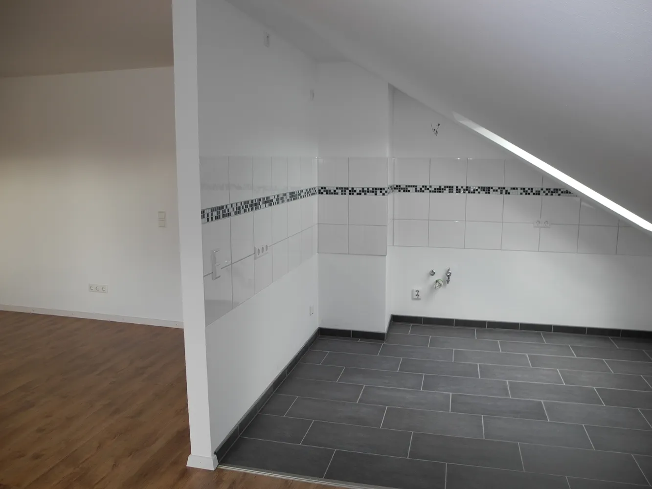 3 Zimmer Wohnung mit 76 m² in Karlsruhe – Bild 3