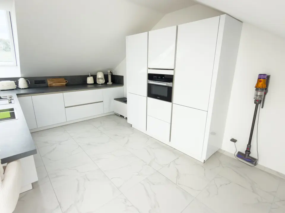 2 Zimmer Wohnung mit 93 m² in Sonneberg – Bild 8