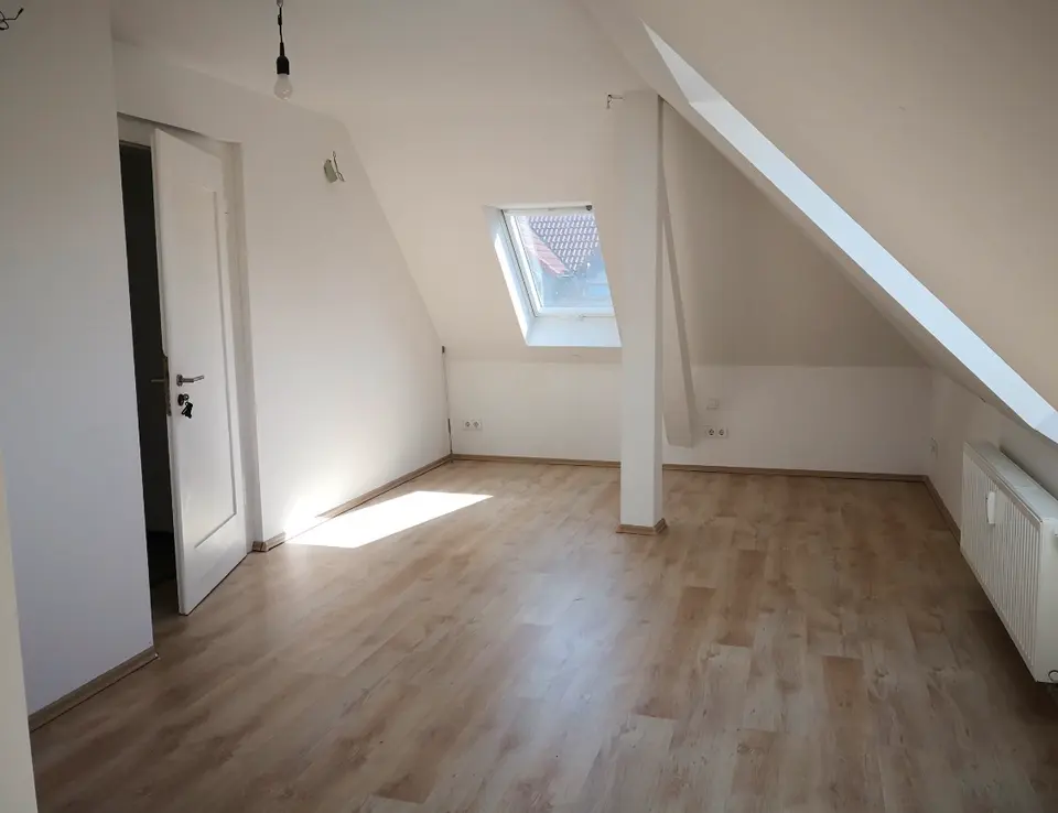 2 Zimmer Wohnung mit 74 m² in Duisburg – Bild 2