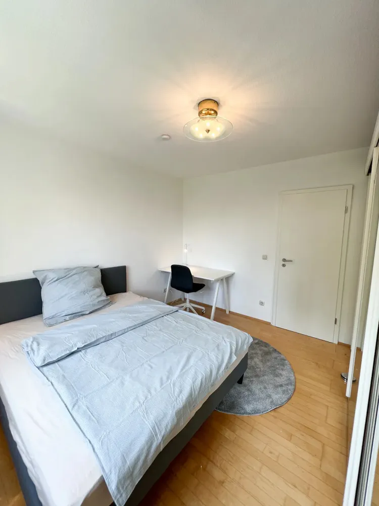 Shared room with 13 m² in Munich – Photo 3