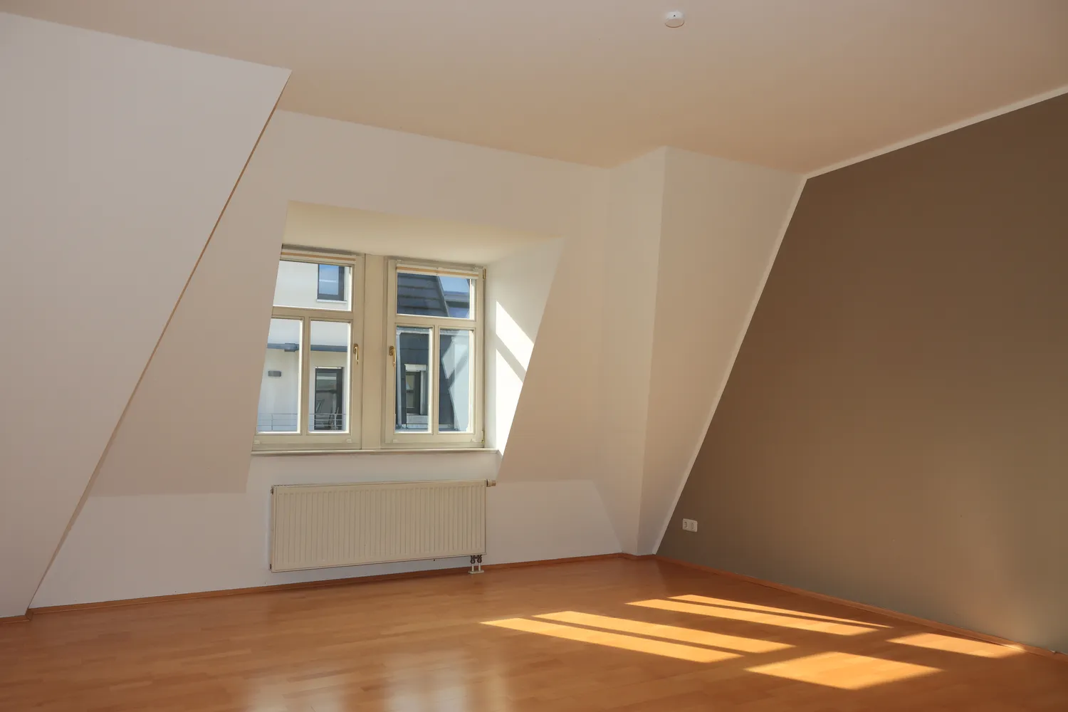 3 Zimmer Wohnung mit 95 m² in Dresden – Bild 5