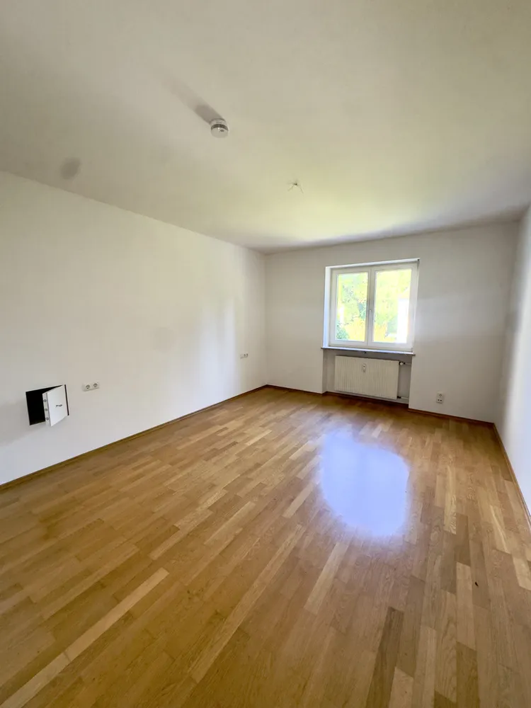 4 Zimmer Wohnung mit 174 m² in München – Bild 6