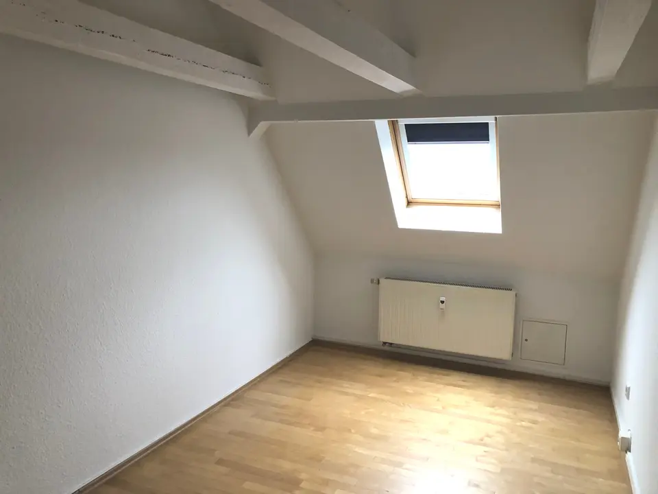 4 Zimmer Wohnung mit 90 m² in Werdau – Bild 2
